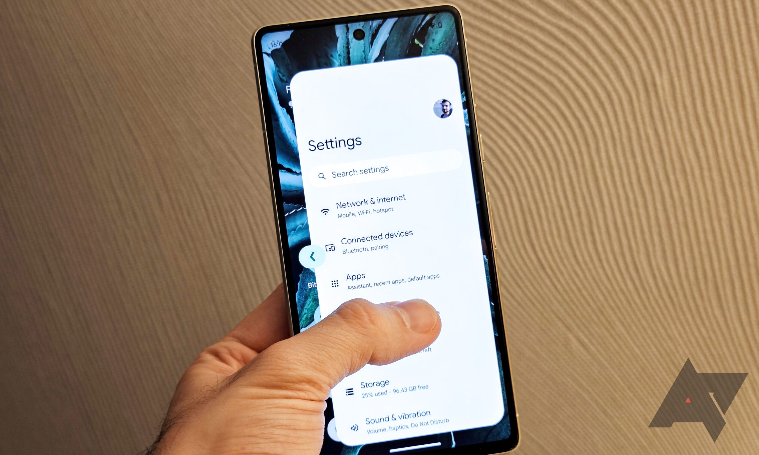 flip on predictive support navigation on Android 14