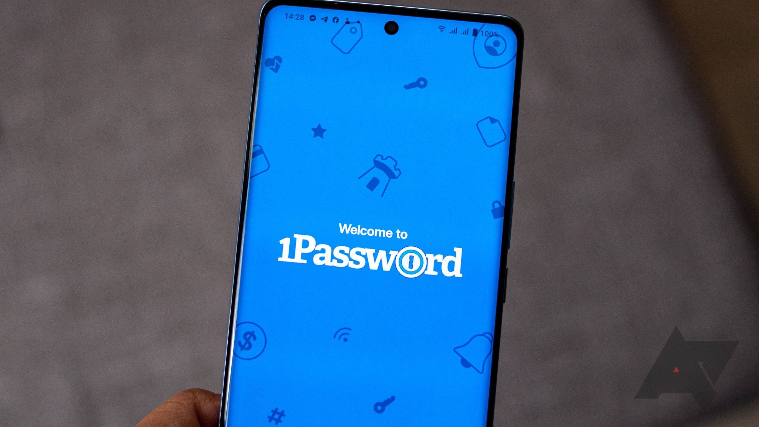 1Password embraces passkey improve on cell