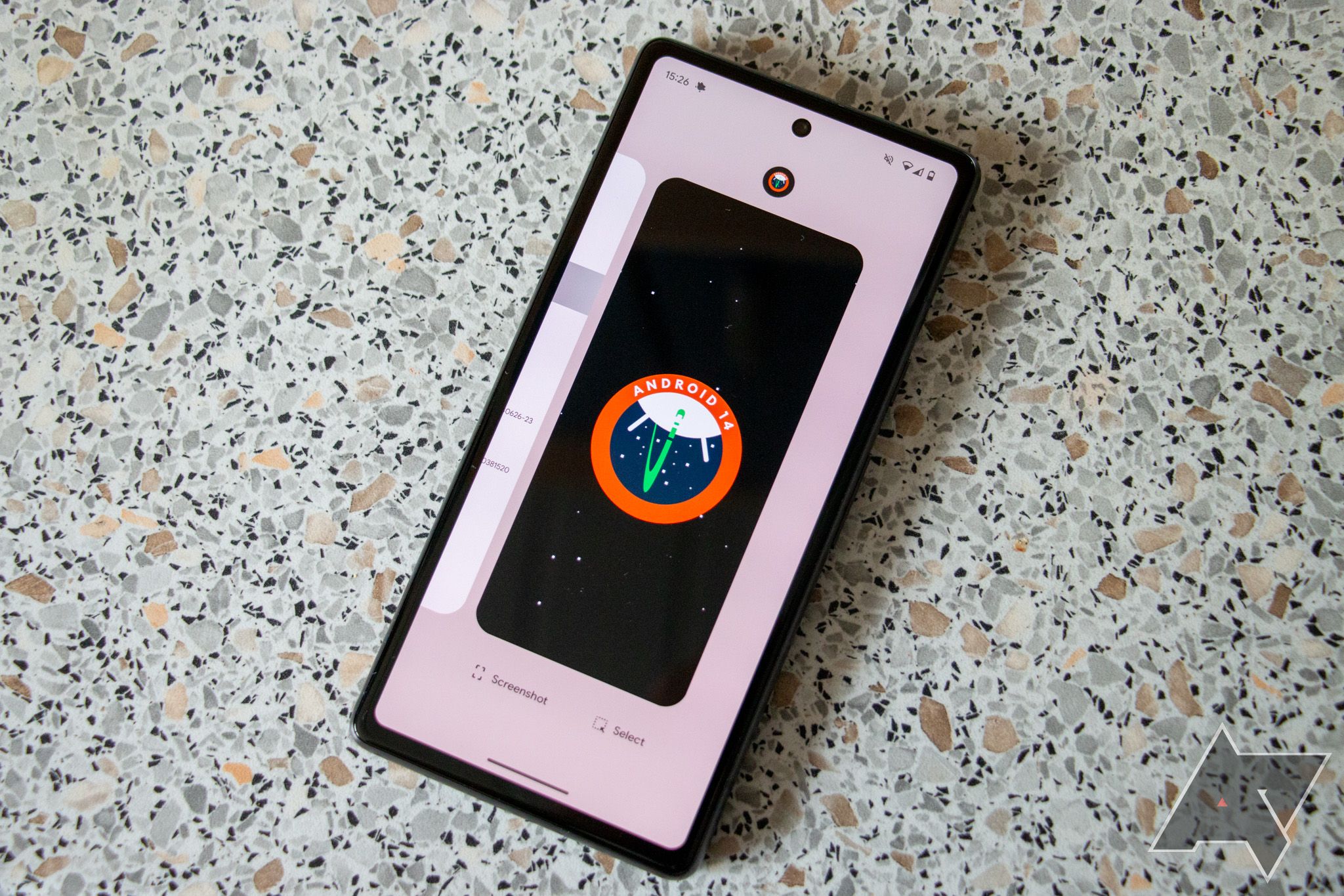 Android 14 QPR1 at final has a repair for letterboxed apps on tablets and foldables