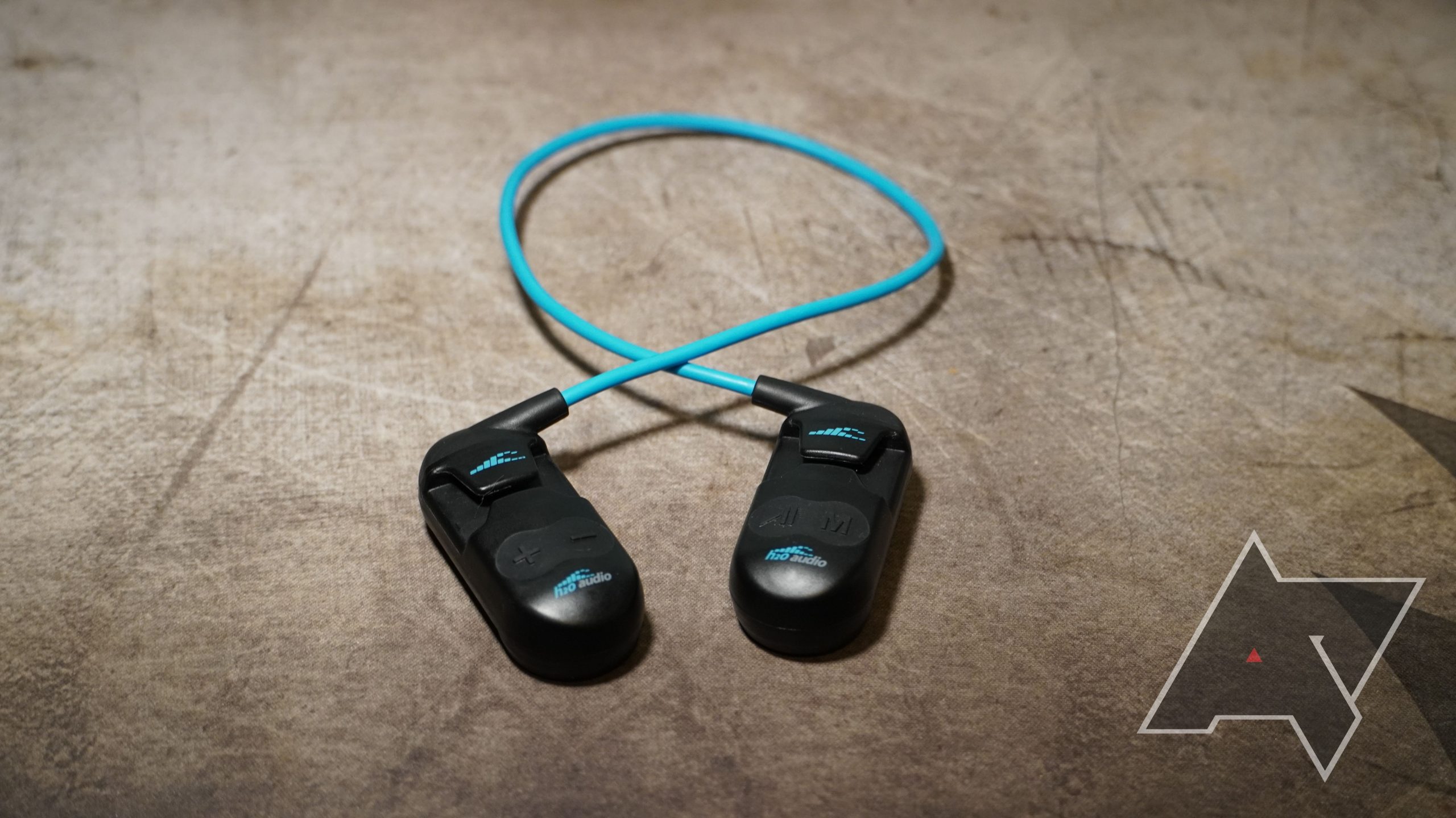 H2O Audio Sonar headphones overview: Personal pool acquire together