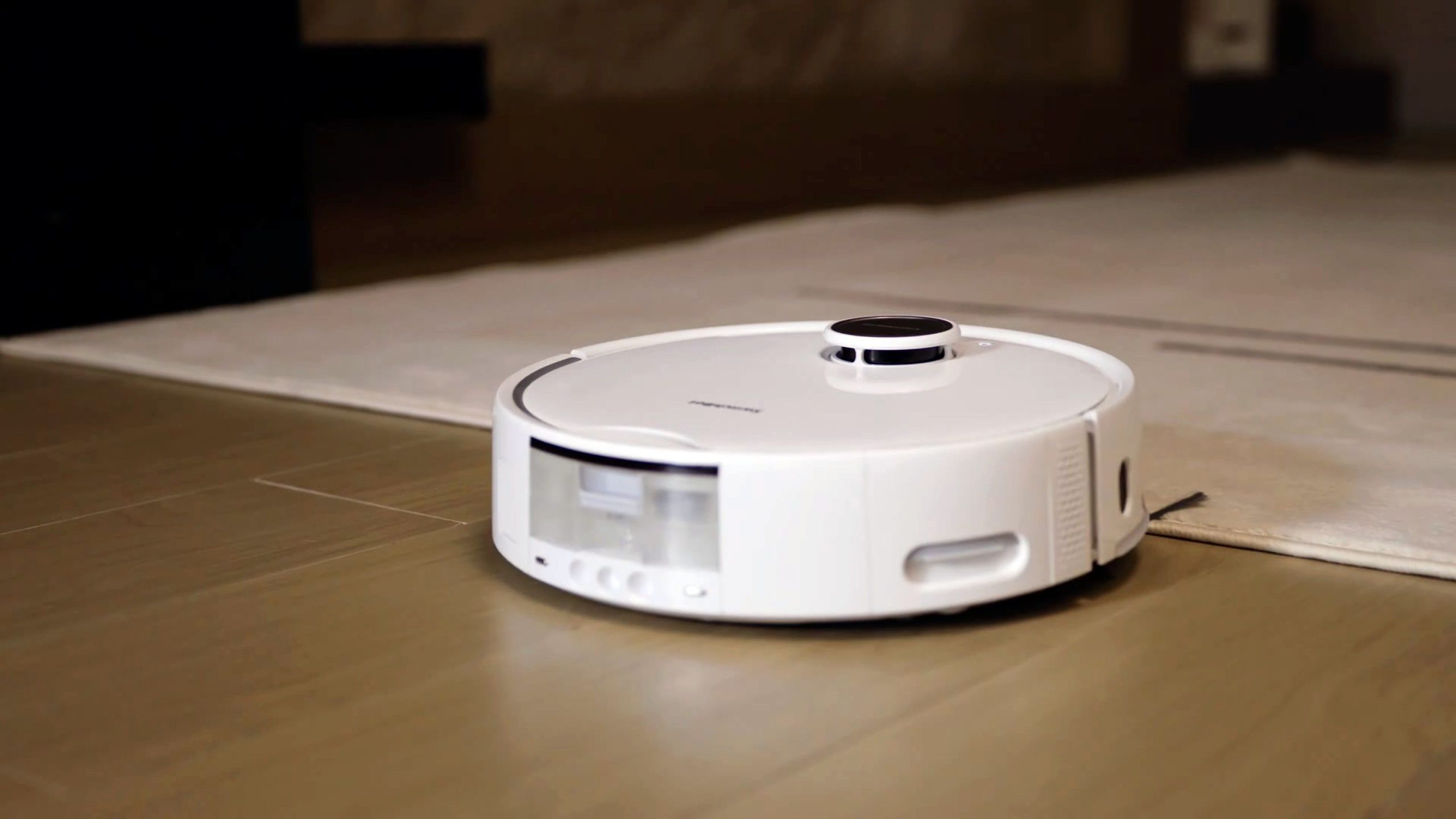 SwitchBot’s unique robot vacuum can mop for days with unending get entry to to water