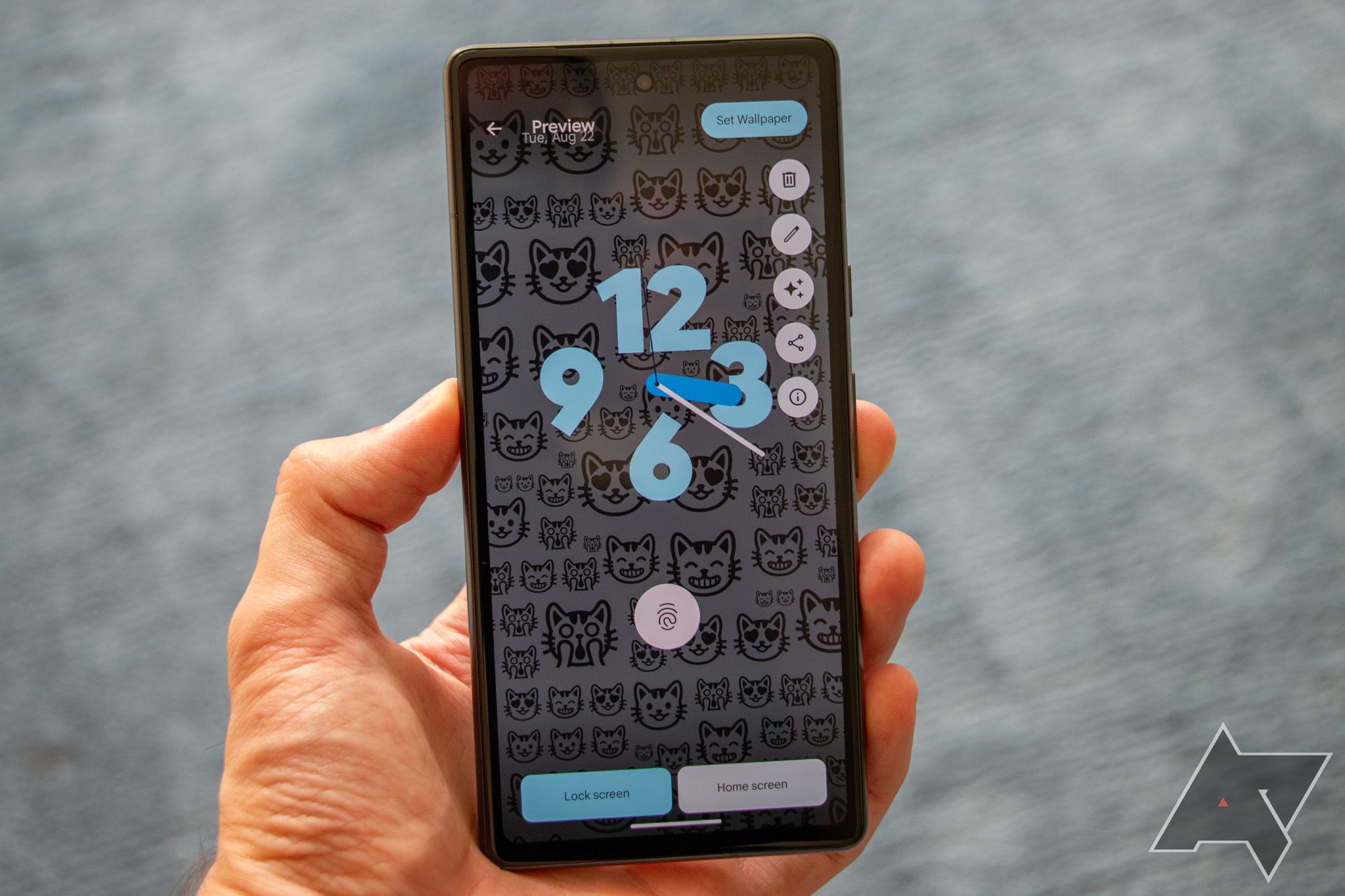 Pixel telephones might perchance also quickly attend you to to position completely different dwell wallpapers on dwelling and lock screens