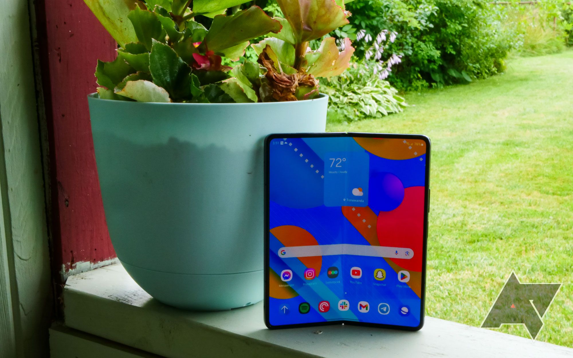 Handiest Samsung Galaxy Z Fold 5 wireless chargers in 2023