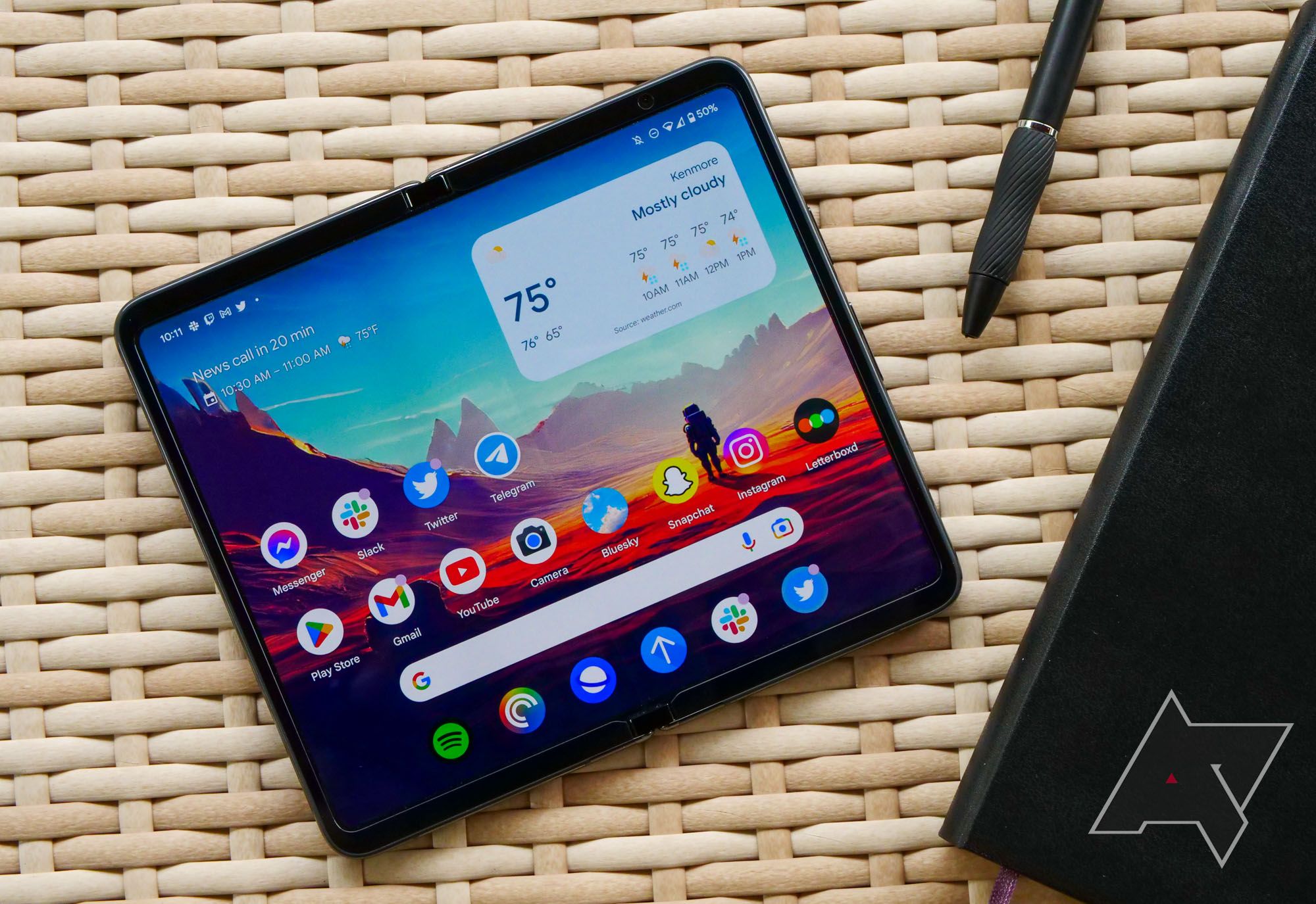 Google Pixel Fold overview: An $1,800 rough draft
