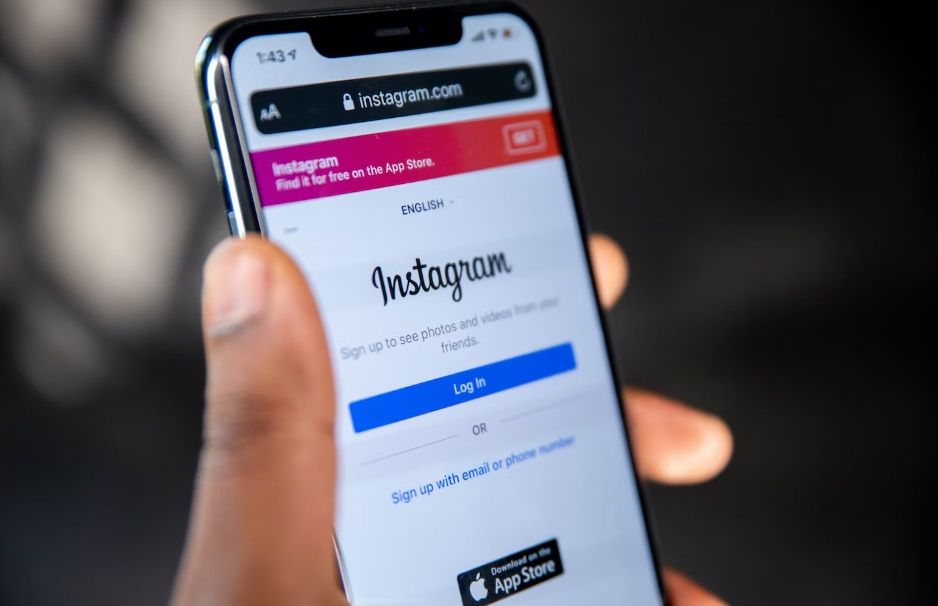 How to decide up advantage a disabled or hacked Instagram legend