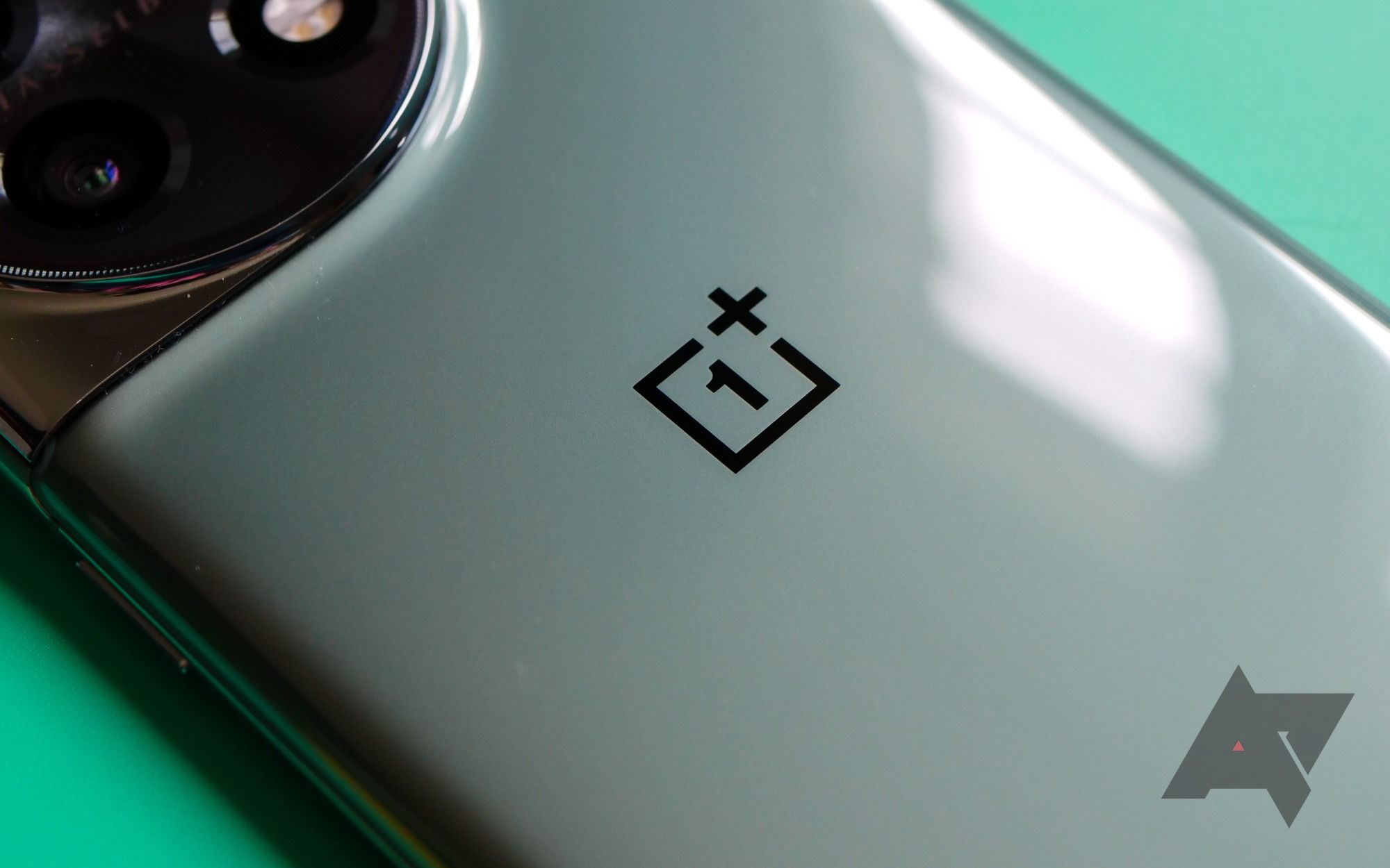 Right here’s a right stare on the OnePlus Open courtesy of leaked press renders